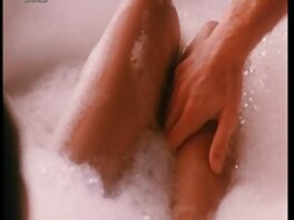 Sindy Lange saa suomalainen sex video perseestä kunnes hän suihkuttaa